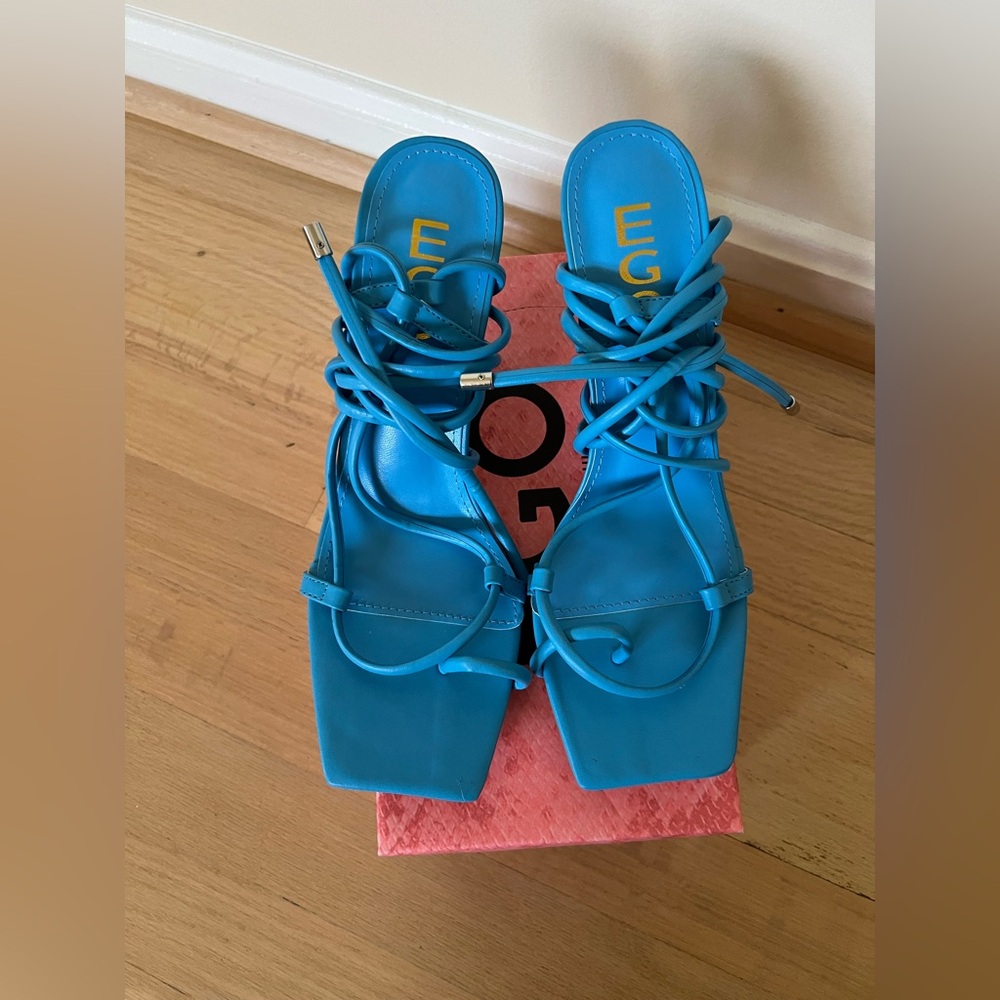 EGO Vibrant Blue Lace-Up Heels - Picture 4 of 8